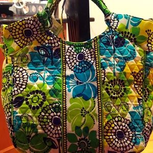 NEW Vera Bradley 2 way tote/ Limes up pattern/ with matching wristlet
